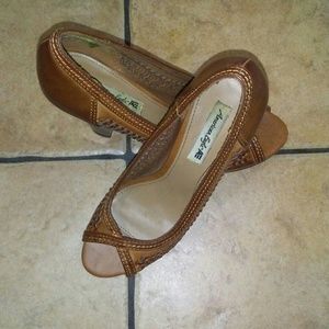 Brown American Eagle heels